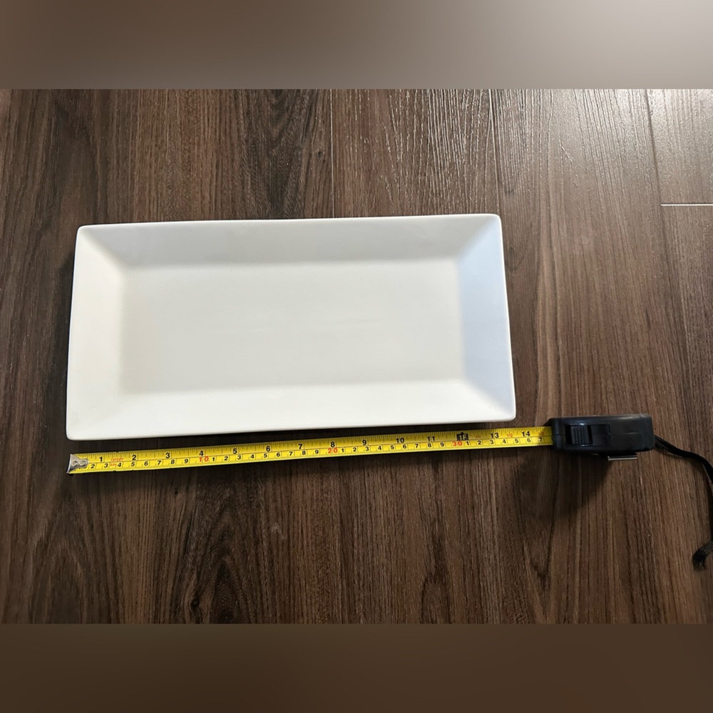 Williams Sonoma 13.5 x 6.5 White Rectangular Porcelain Serving Platter